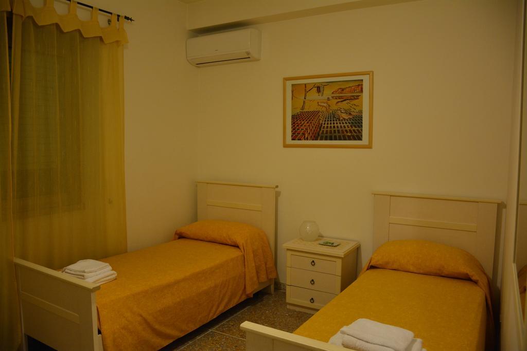 Andreina A San Pietro Apartment Rome Room photo