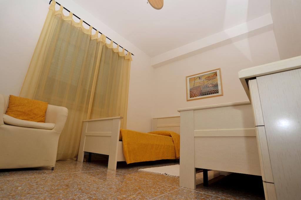 Andreina A San Pietro Apartment Rome Room photo