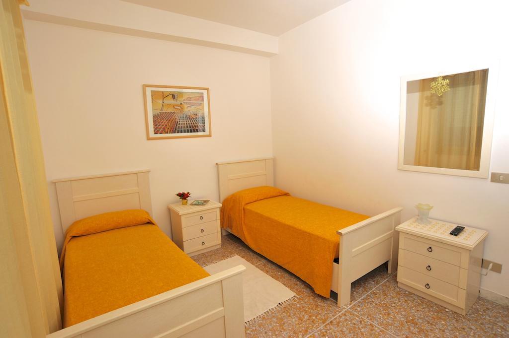 Andreina A San Pietro Apartment Rome Room photo