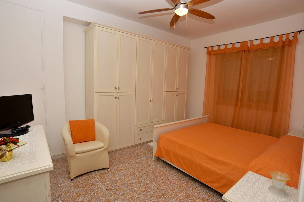 Andreina A San Pietro Apartment Rome Room photo